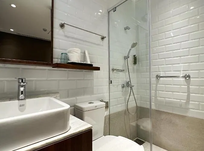 ホテル Aerotel Cebu 3*