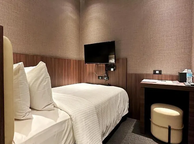 ホテル Aerotel Cebu 3*